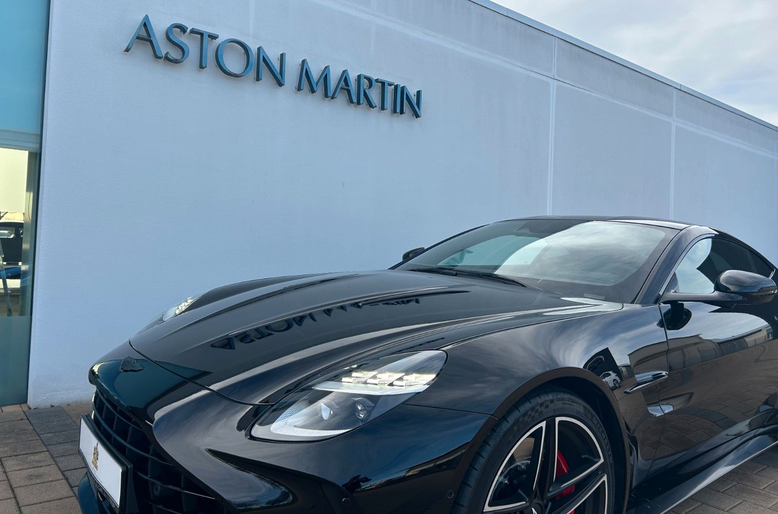 Fahrzeugabbildung Aston Martin V8 Vantage Next Generation