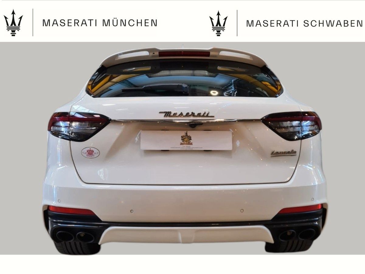 Fahrzeugabbildung Maserati Levante TROFEO/Exclusiv Interieur/22-Zoll