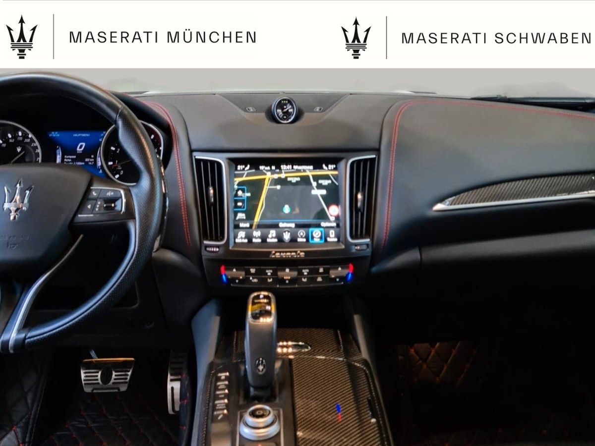 Fahrzeugabbildung Maserati Levante TROFEO/Exclusiv Interieur/22-Zoll