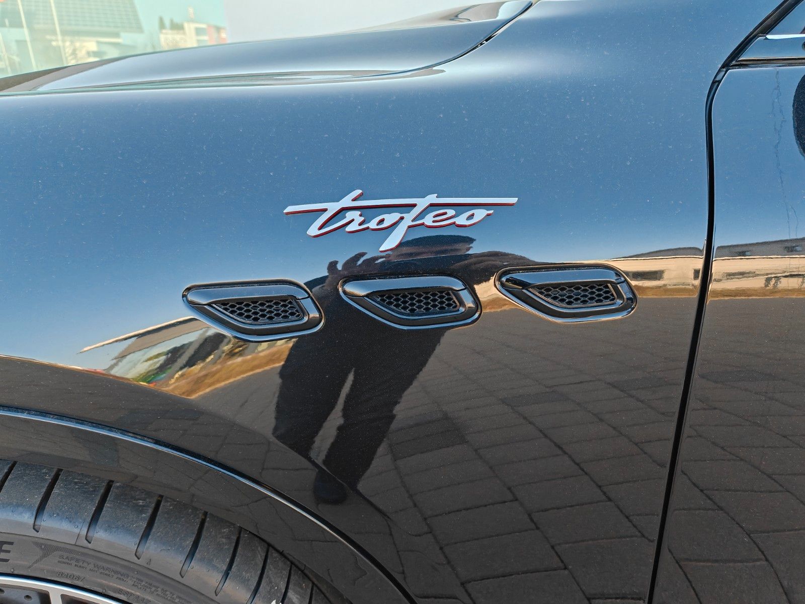 Fahrzeugabbildung Maserati Grecale 3.0 V6 Trofeo Auto 4WD