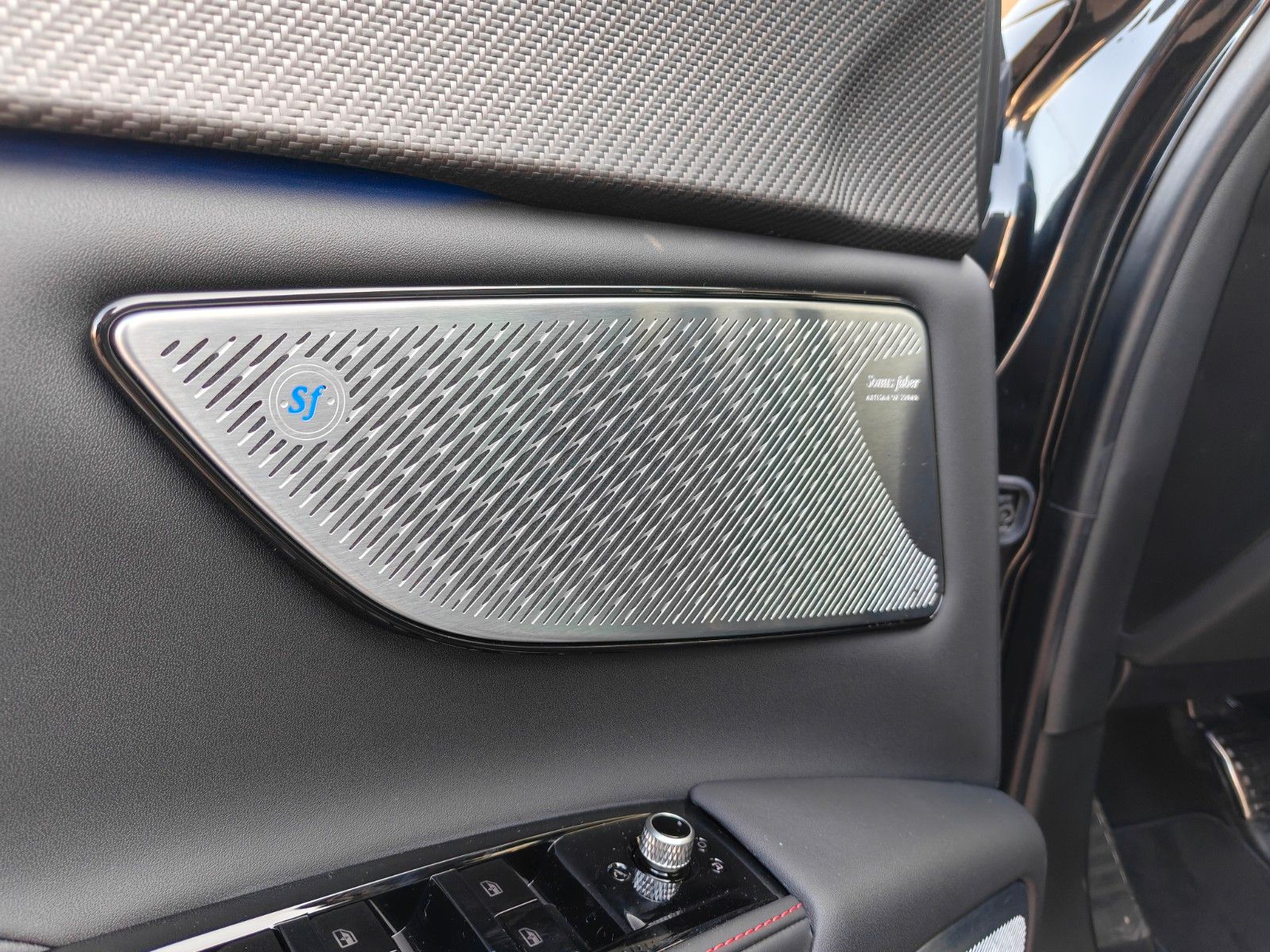 Fahrzeugabbildung Maserati Grecale 3.0 V6 Trofeo Auto 4WD