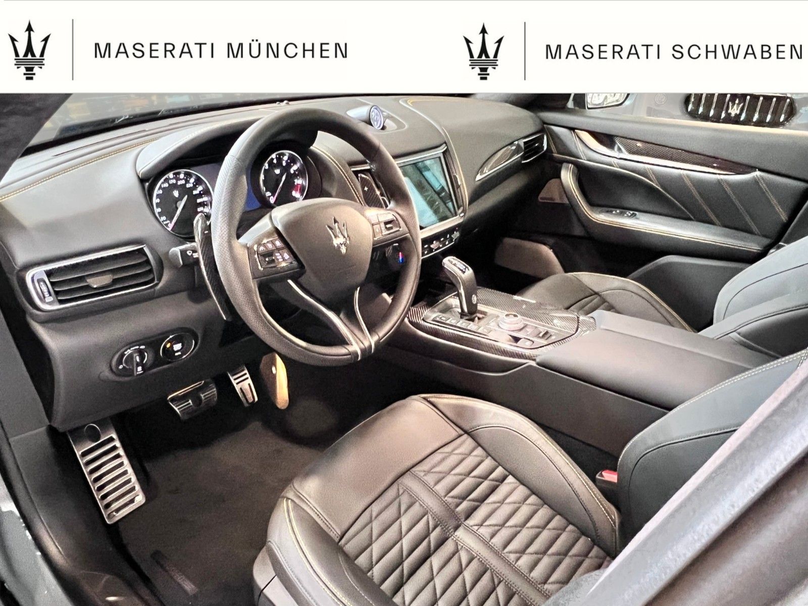 Fahrzeugabbildung Maserati Levante TROFEO/Fuori Blu Graphite/22-Zoll