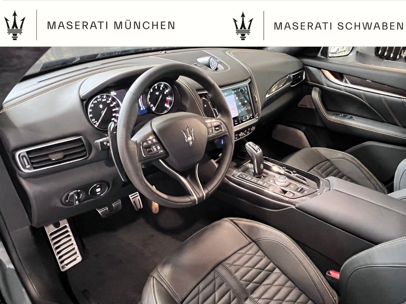 Fahrzeugabbildung Maserati Levante TROFEO/Fuori Blu Graphite/22-Zoll