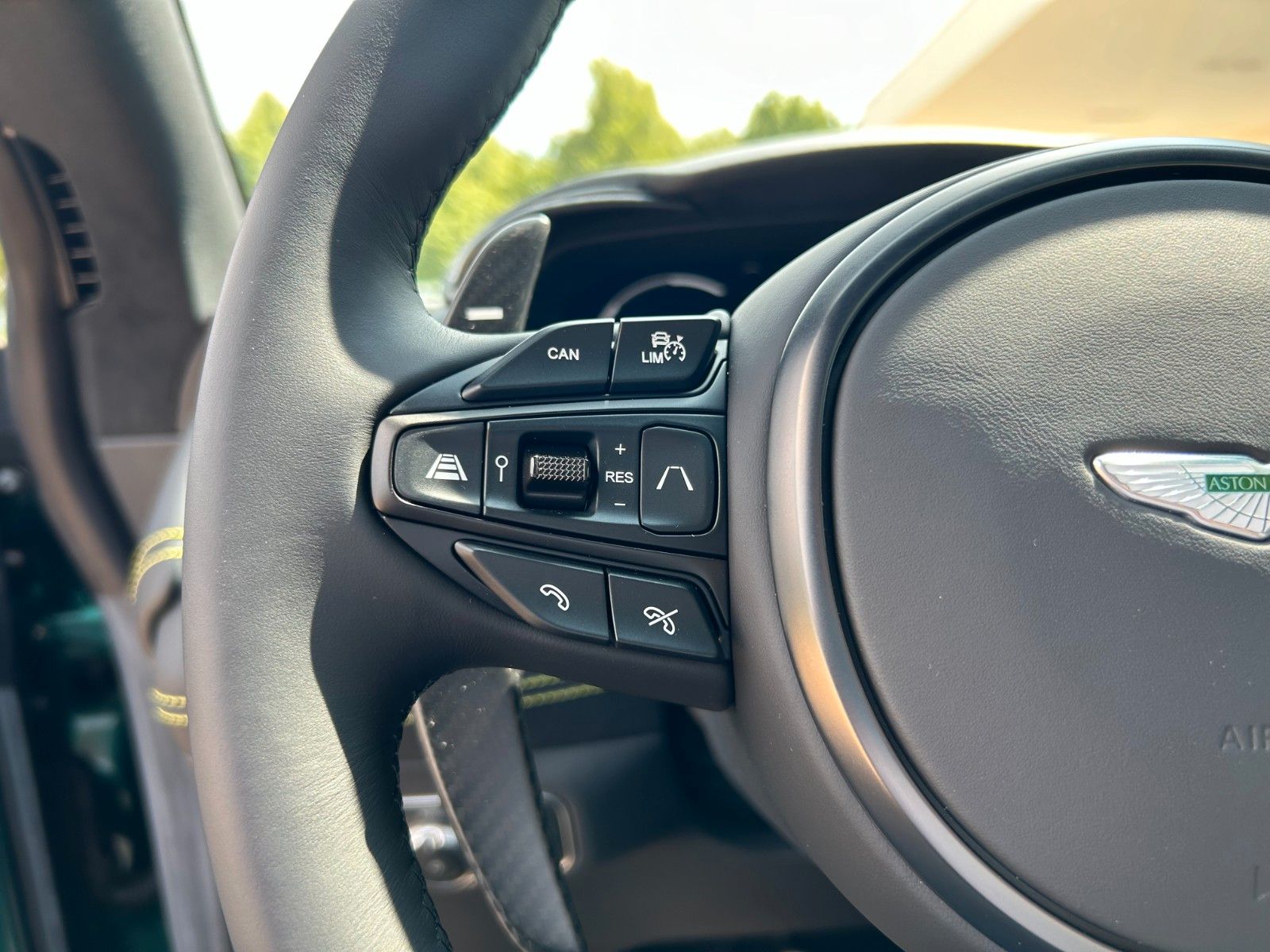 Fahrzeugabbildung Aston Martin DBX707 - Aston Martin Memmingen