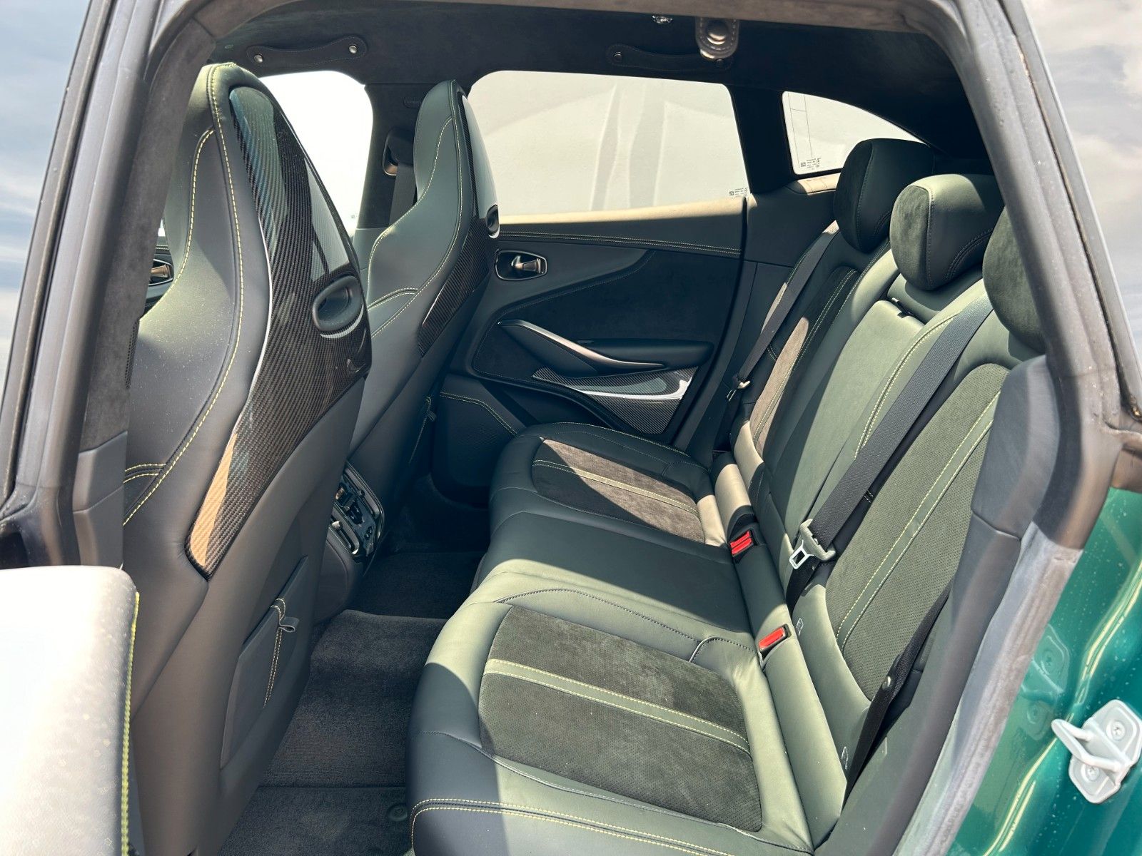 Fahrzeugabbildung Aston Martin DBX707 - Aston Martin Memmingen