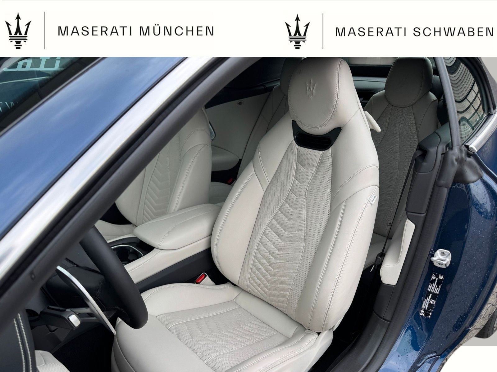 Fahrzeugabbildung Maserati GranCabrio MODENA/MY26/Blu Modena