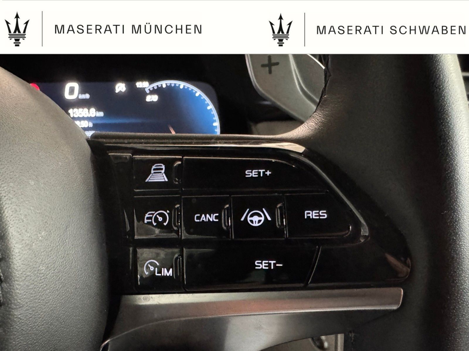 Fahrzeugabbildung Maserati Grecale/ Head-Up/ Panoramadach/ TOP