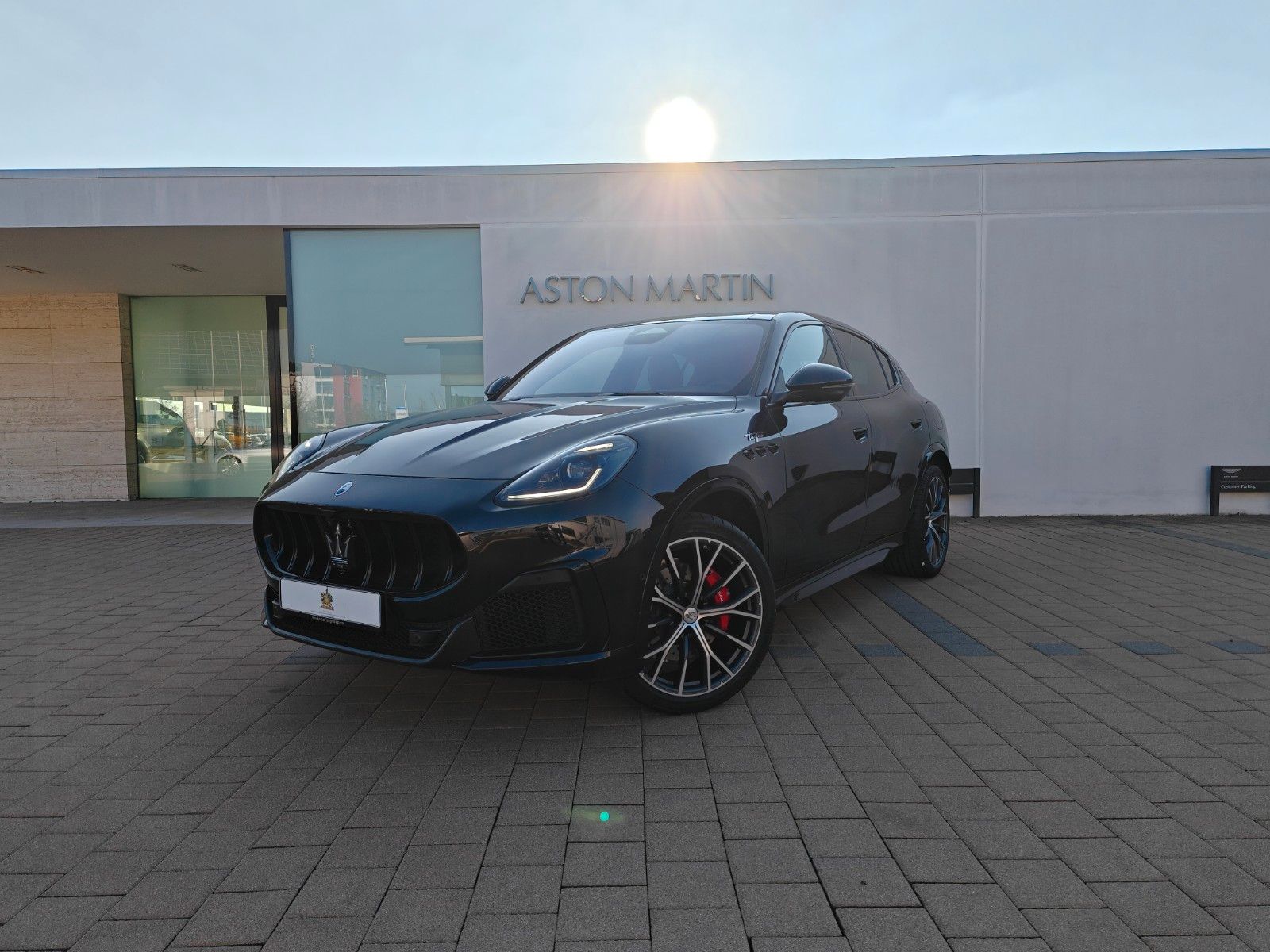 Fahrzeugabbildung Maserati Grecale 3.0 V6 Trofeo/ TOP-Ausstattung