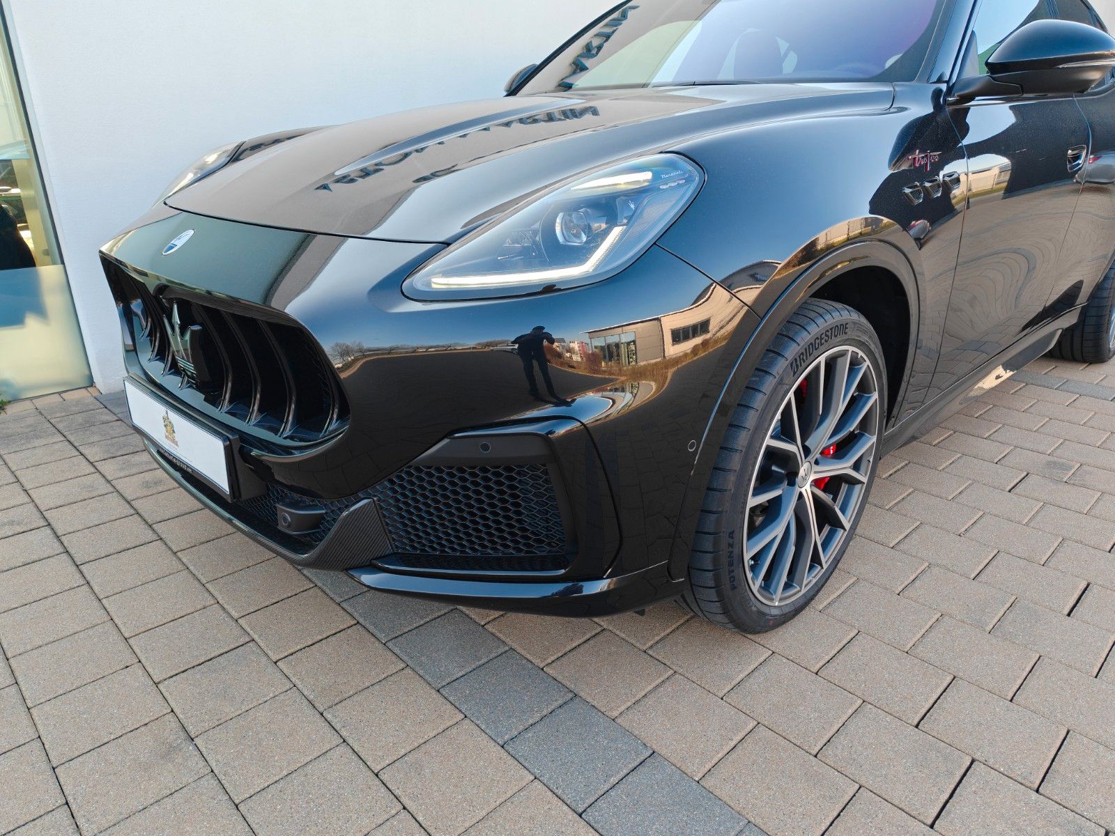 Fahrzeugabbildung Maserati Grecale 3.0 V6 Trofeo/ TOP-Ausstattung