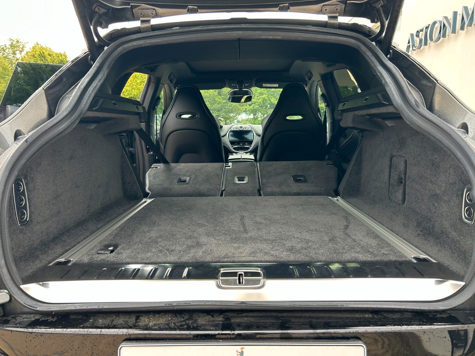 Fahrzeugabbildung Aston Martin DBX707 - Aston Martin Memmingen