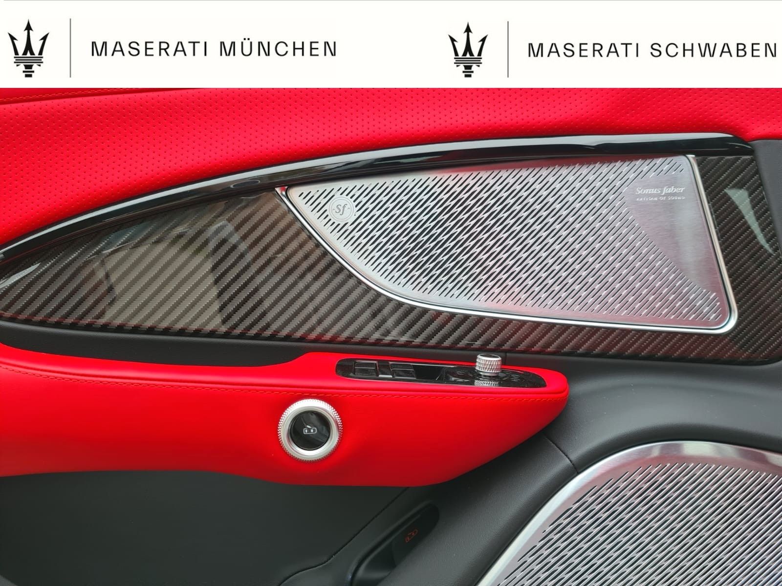 Fahrzeugabbildung Maserati GranCabrio Modena/ MY26/ Wartung inkl/ Kofferset