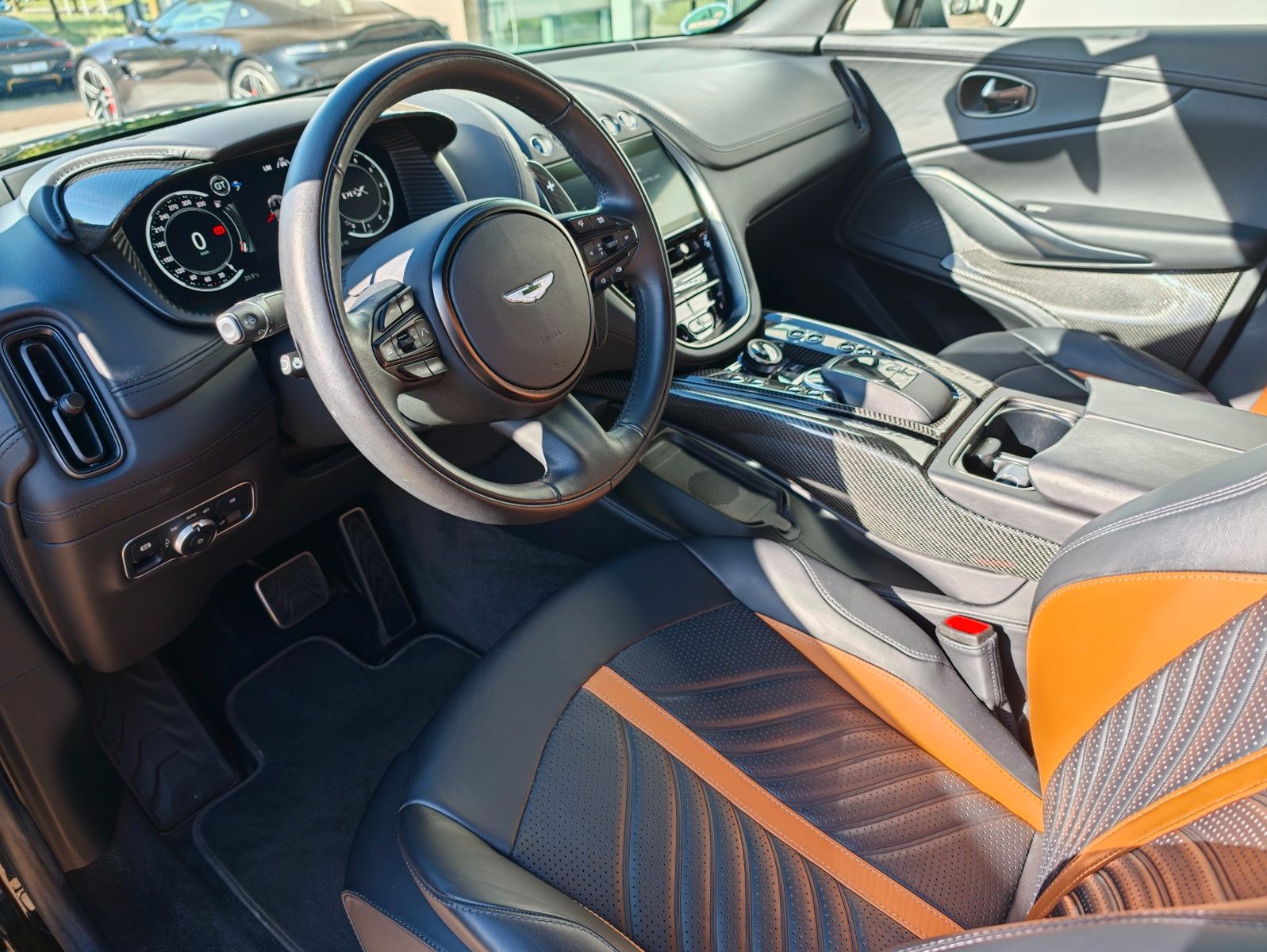 Fahrzeugabbildung Aston Martin DBX 4.0 V8 DBX707