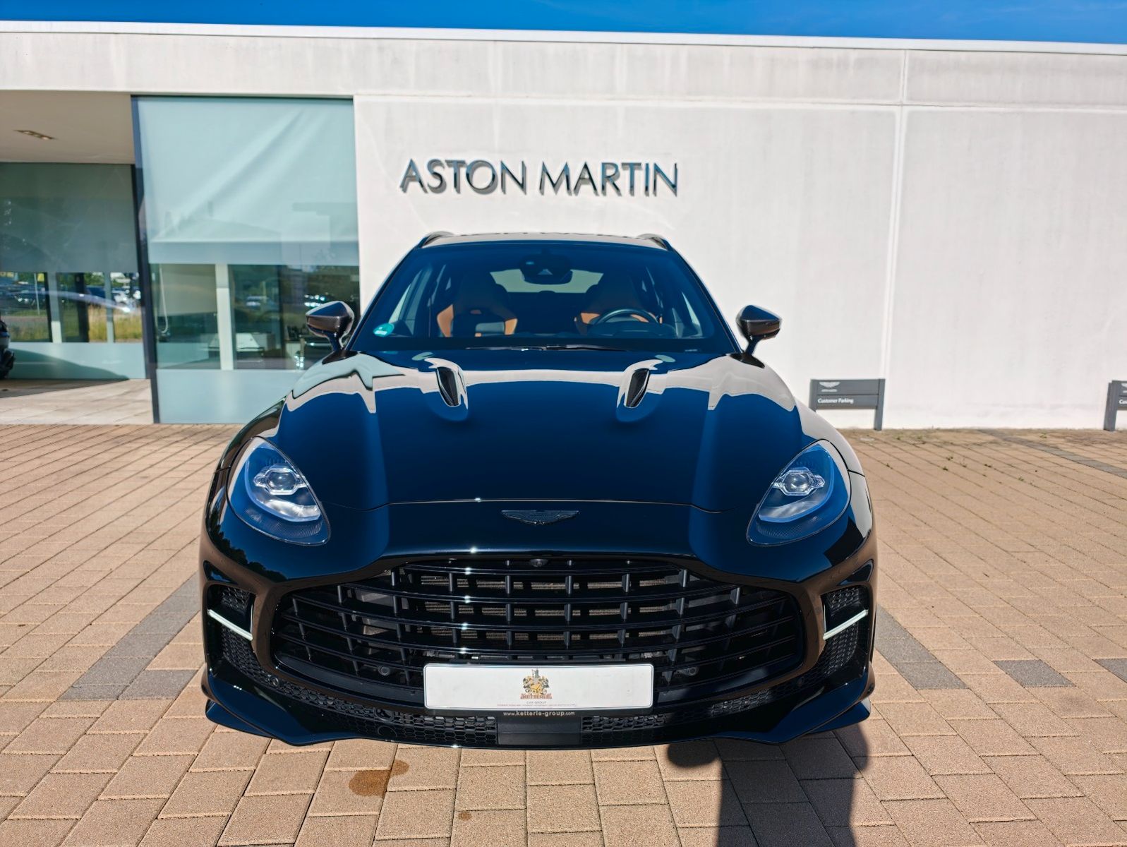 Fahrzeugabbildung Aston Martin DBX 4.0 V8 DBX707