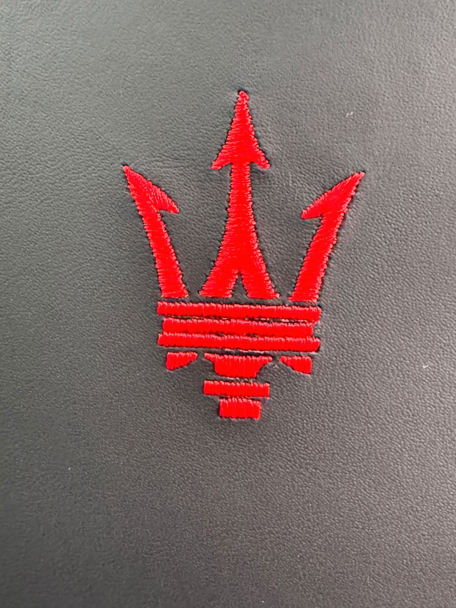 Fahrzeugabbildung Maserati Trofeo/ Klima+Wartungspaket/Sonus/360°