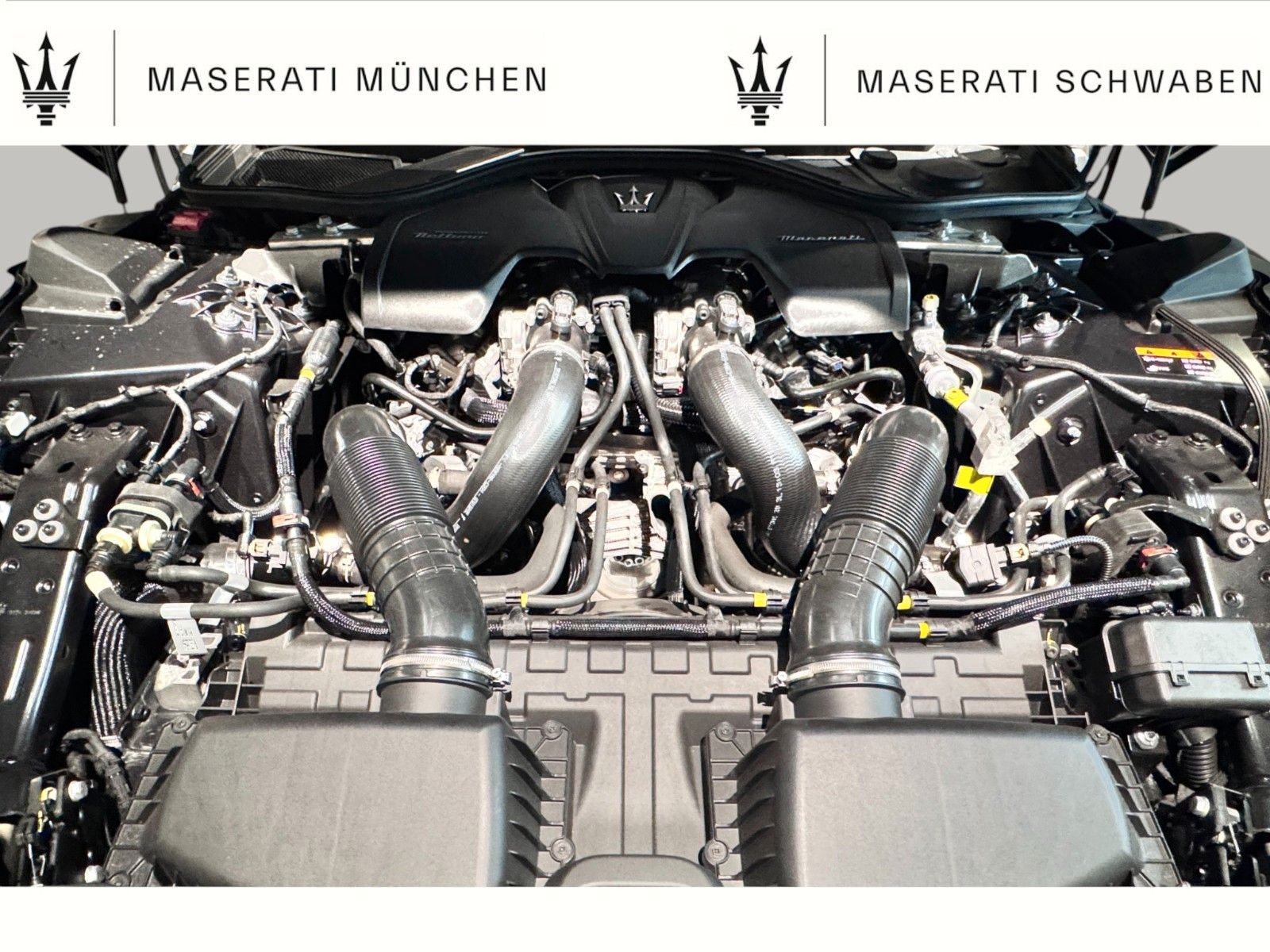 Fahrzeugabbildung Maserati GranCabrio Trofeo/ Sport-AGA/Wartungspaket