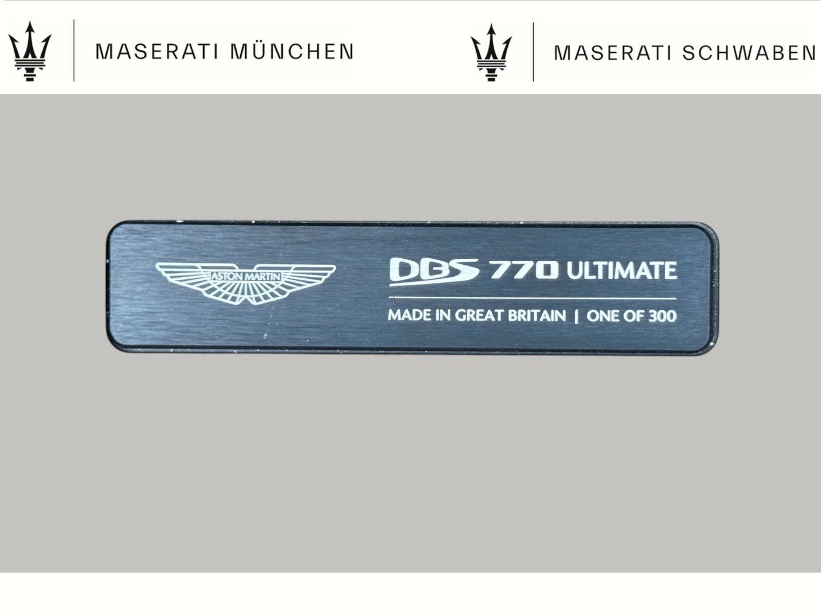 Fahrzeugabbildung Aston Martin DBS ULTIMATE - Limited Edition - 770 PS V12
