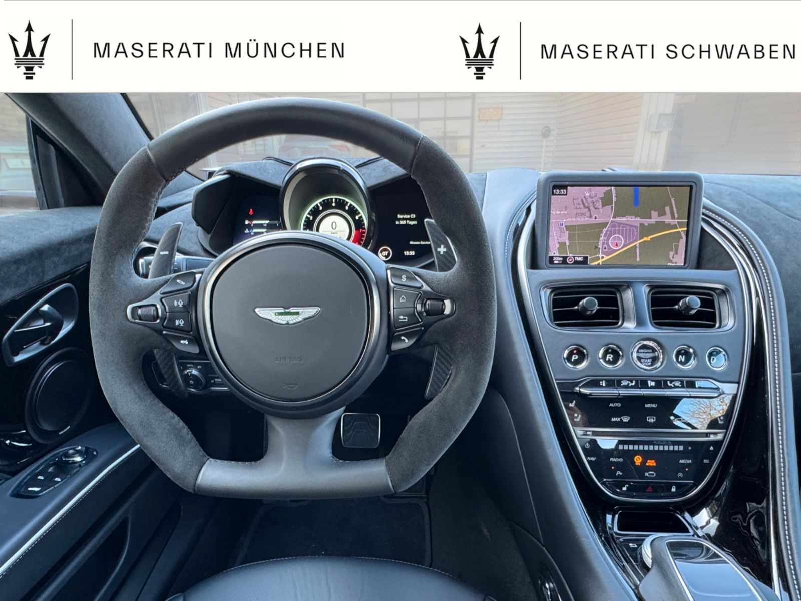 Fahrzeugabbildung Aston Martin DBS ULTIMATE - Limited Edition - 770 PS V12