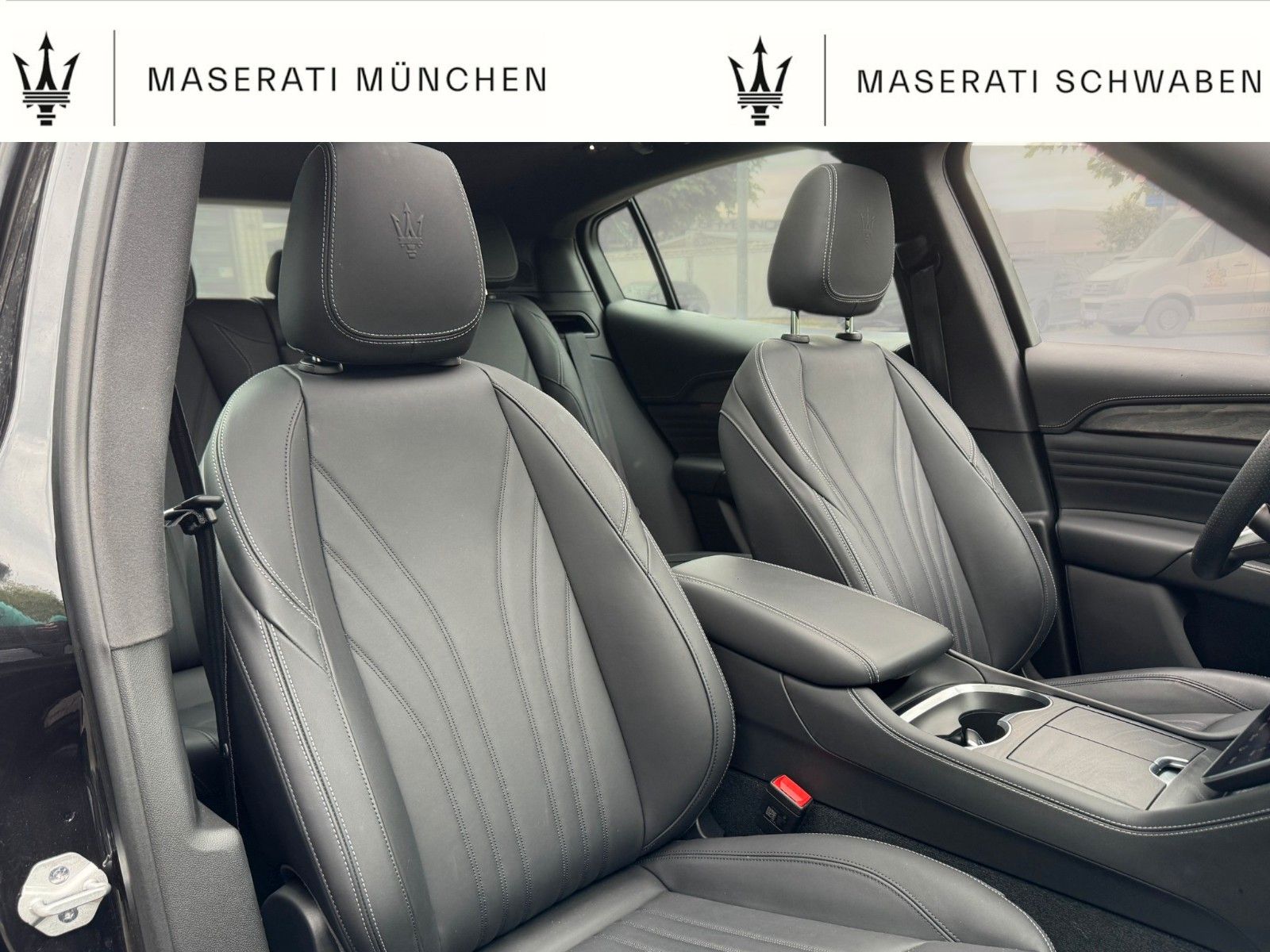 Fahrzeugabbildung Maserati Grecale/MY25/Pano/ WARTUNGSPAKET/48M Garantie