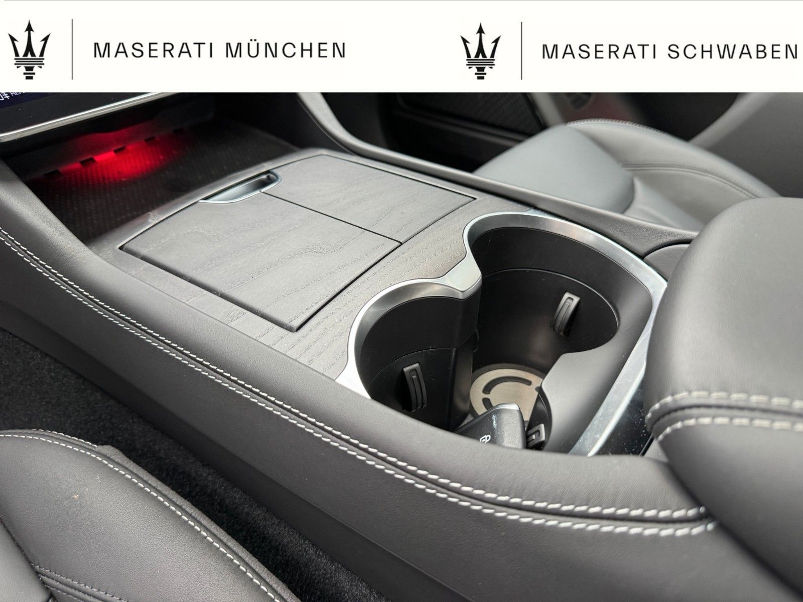 Fahrzeugabbildung Maserati Grecale/MY25/Pano/ WARTUNGSPAKET/48M Garantie